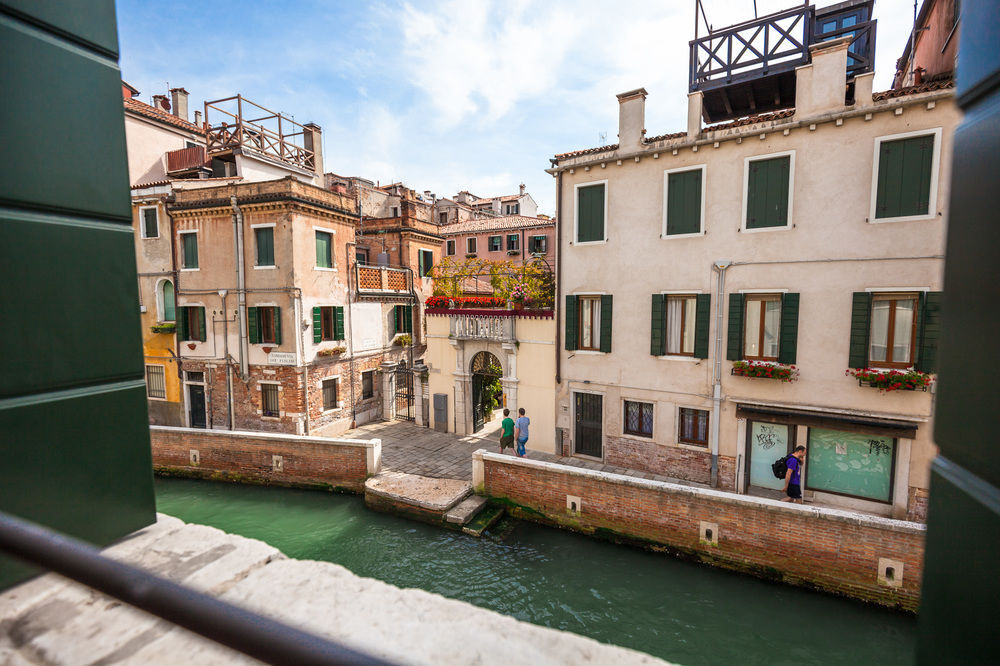 Liassidi Wellness Suites Veneza Exterior foto